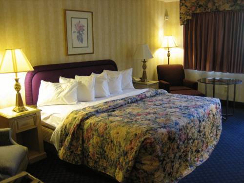 Oh St Joseph Resort Hotel Pleasantville Exterior photo